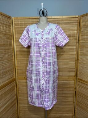 Casual Nights purple white yellow plaid floral snap button duster nightgown S